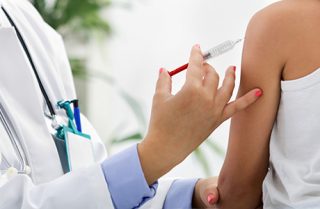 https://www.pcpedsfm.com/wp-content/uploads/2015/11/immunization-320x209.jpg